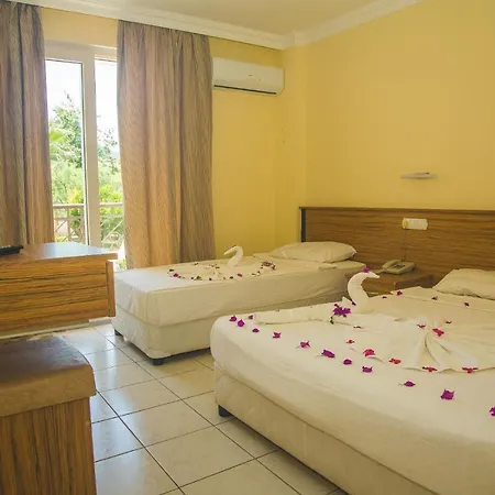 Hotel Dinara Garden